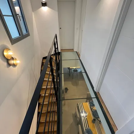 Maison Renovee Avec Patio A Pied